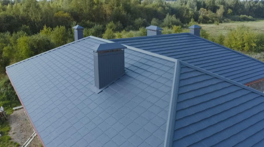 Professional metal roof installation in Snoqualmie Pass, WA